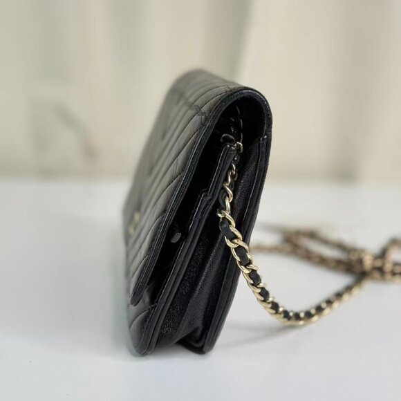 Chanel Black Chevron Quilted WOC Wallet on Chain Crossbody Bag with Gold Hardwar - Picture 2 of 9